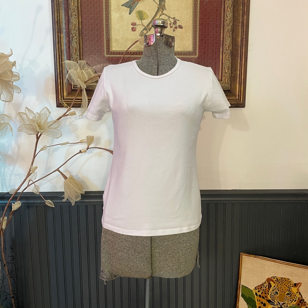 Necessitees Elevated Basic White Crew Neck T Shir… - image 1